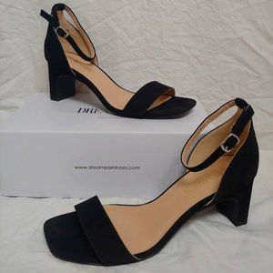 Dream Pairs Square Toe Low Block Heel Open Toe Sandal in Black Size 7.5